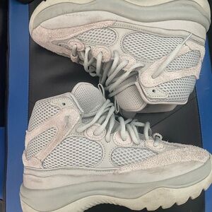 Yeezy Kids Boots in Light Gray